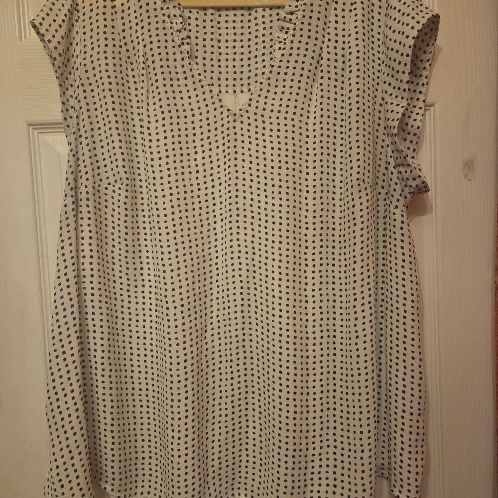 Daniel Rainn Polka Dot Ruffle Neck Mixed Media Blouse Top Plus Size 2X